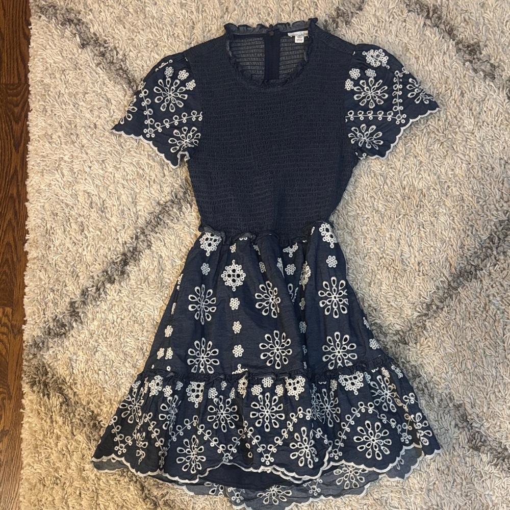 Elegant Navy and White Floral Mini Dress